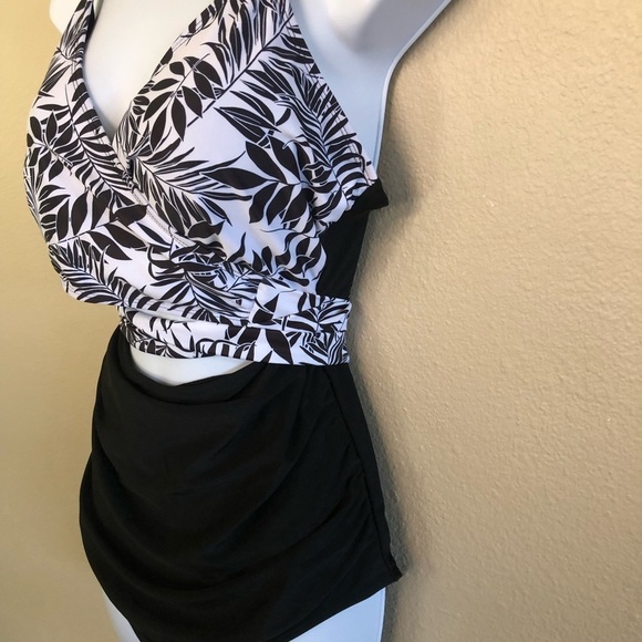 Daci Women’s Crossover High Waisted Cutout Open Back One Piece Swimwear Size 14W - Picture 5 of 15